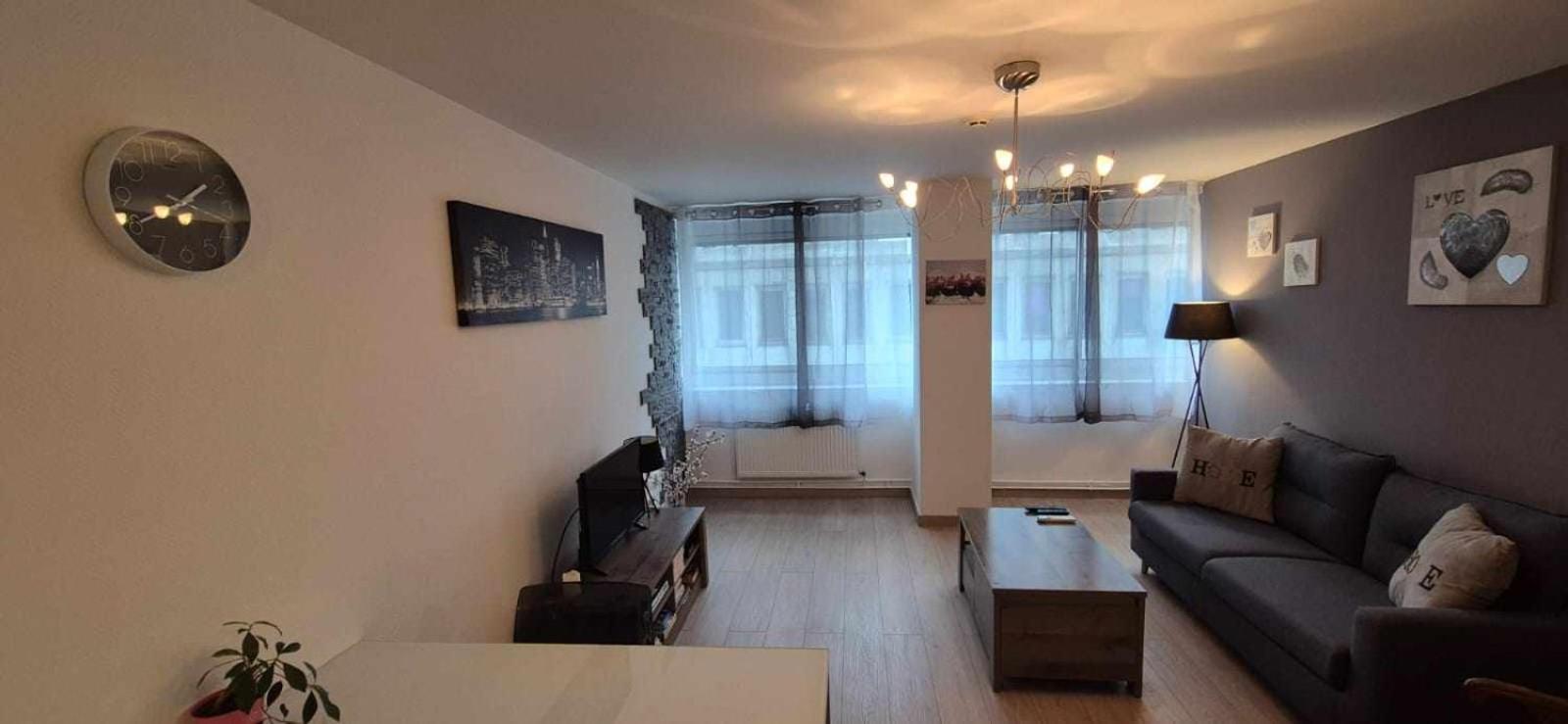 Nouveau !! Appartement Confortable Totalement Renove Avec Parking Gratuit - Hypercentre De Nancy Eksteriør billede