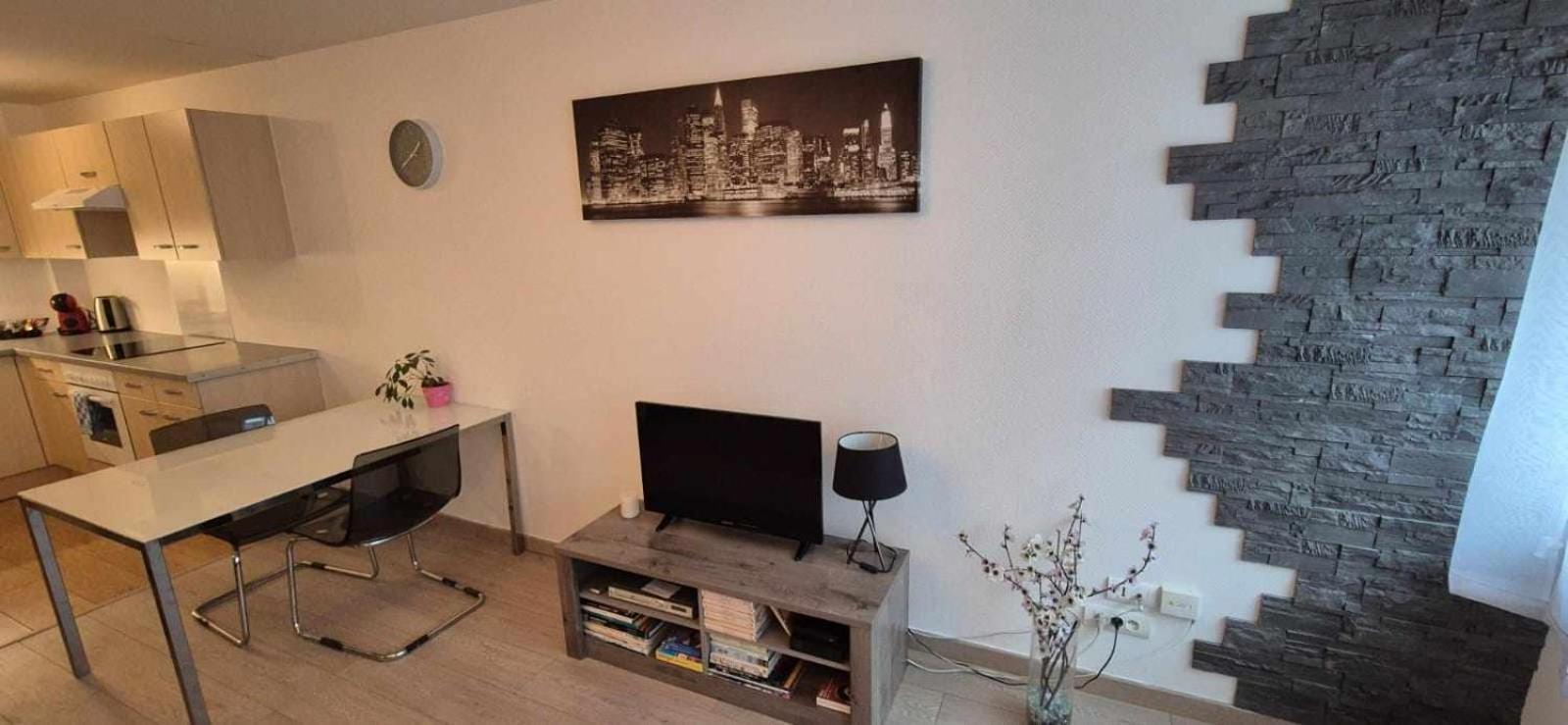 Nouveau !! Appartement Confortable Totalement Renove Avec Parking Gratuit - Hypercentre De Nancy Eksteriør billede