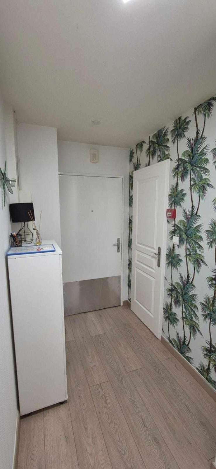 Nouveau !! Appartement Confortable Totalement Renove Avec Parking Gratuit - Hypercentre De Nancy Eksteriør billede
